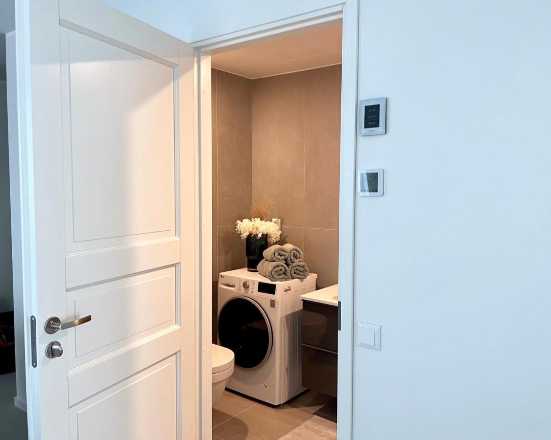 Brand New Centre Apartment, Free Parking Spot Huoneisto *